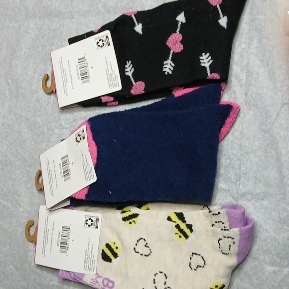 Women's Valentine's Day Socks Set Of 3 - Picture 2 of 4
